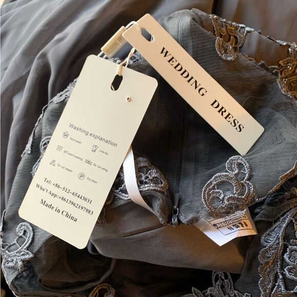 NWTs Mother of the Bride Groom Lacy Full Length Wedding Dress Formal size 18 W - Picture 10 of 12